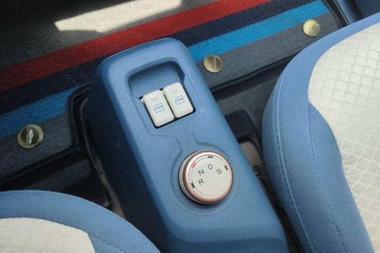 Used Dongfeng Fengon MINIEV 2022 Candy Edition Half-Sugar Gear Lever