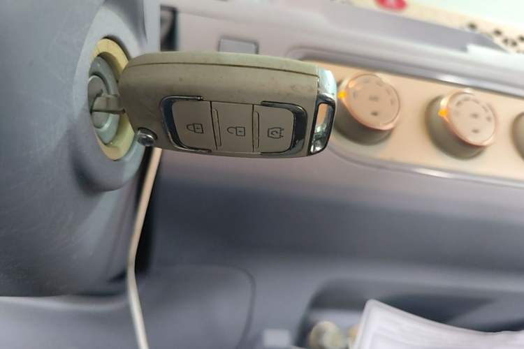 Used Dongfeng Fengon MINIEV 2022 Candy-Style Marshmallow Interior 1