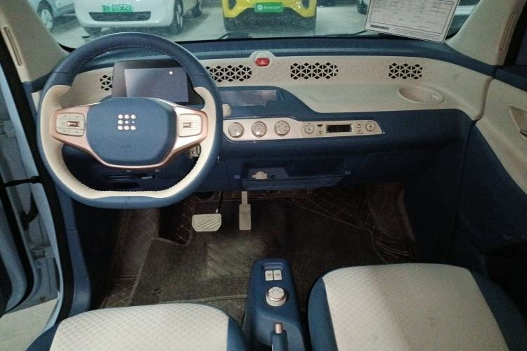 Used Dongfeng Fengon MINIEV 2022 Candy Edition Full Sugar Interior 2