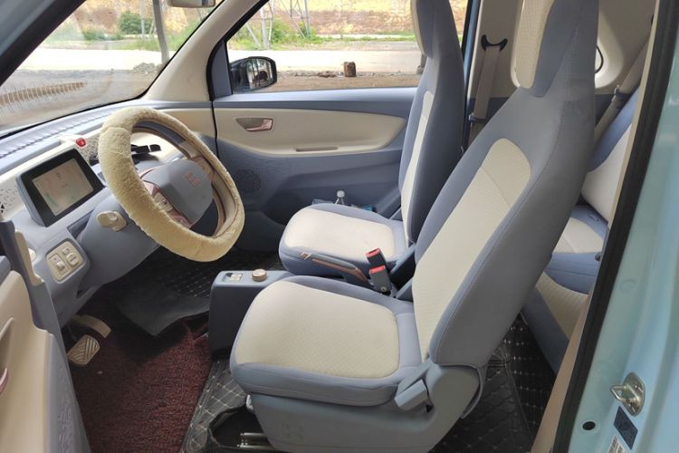 Used Dongfeng Fengon MINIEV 2022 Candy Edition Lightly Sweeted Interior 4