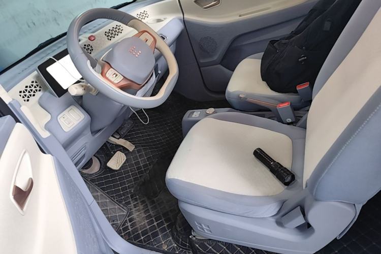 Used Dongfeng Fengon MINIEV 2022 Candy-Style Marshmallow Left Front Seat