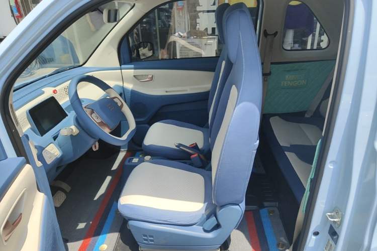 Used Dongfeng Fengon MINIEV 2022 Candy Edition Half-Sugar Left Front Seat