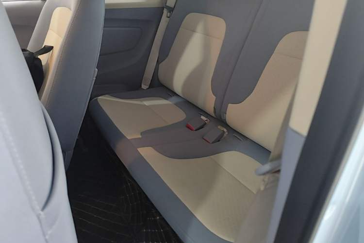 Used Dongfeng Fengon MINIEV 2022 Candy-Style Marshmallow Left Rear Seat