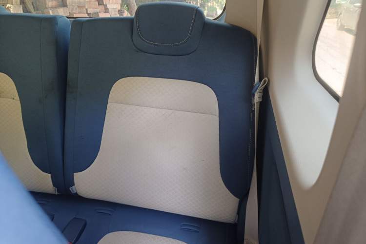 Used Dongfeng Fengon MINIEV 2022 Candy-Style Marshmallow Left Rear Seat
