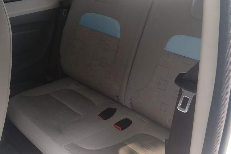 Used Dongfeng Fengon MINIEV 2022 Candy Edition Half-Sugar Left Rear Seat