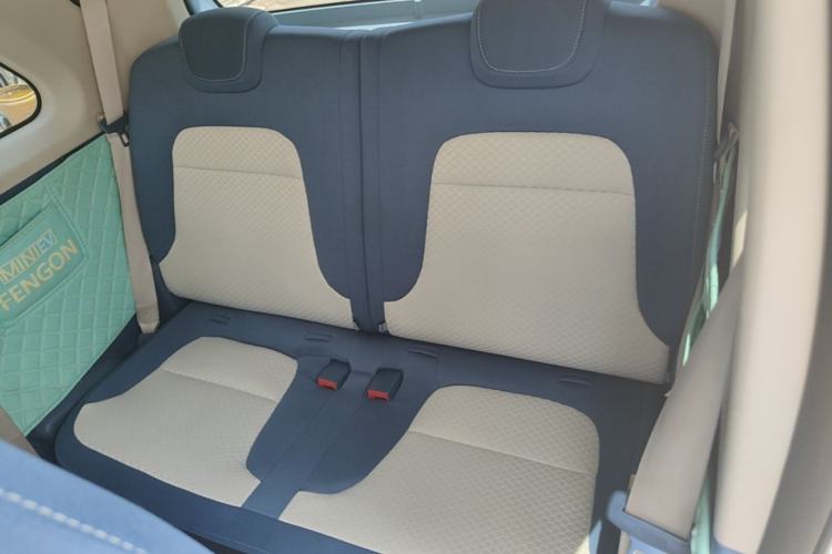 Used Dongfeng Fengon MINIEV 2022 Candy Edition Half-Sugar Left Rear Seat