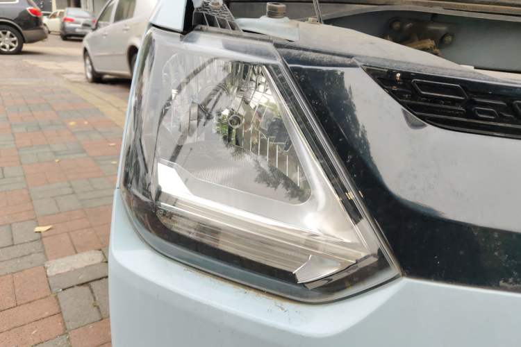 Used Dongfeng Fengon MINIEV 2022 Simple Style Comfort Version Right Front Headlight