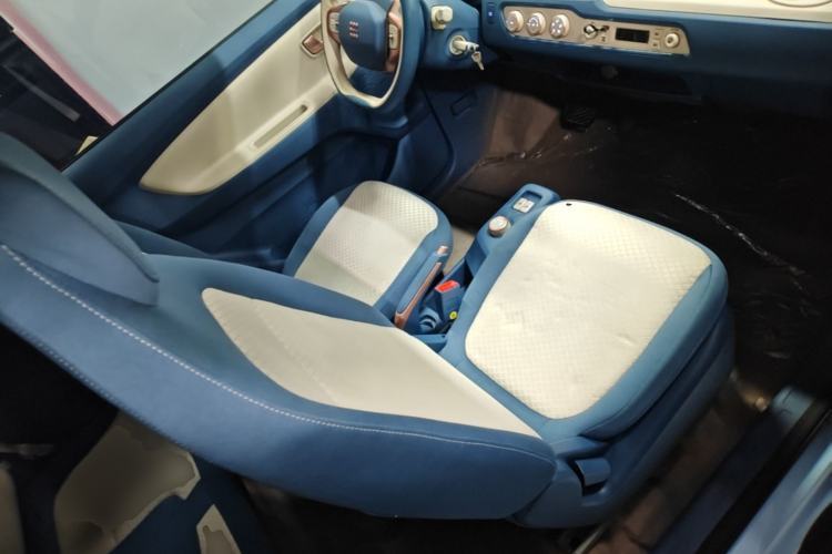 Used Dongfeng Fengon MINIEV 2022 Candy-Style Marshmallow Right Front Seat
