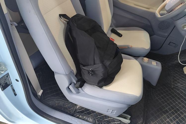 Used Dongfeng Fengon MINIEV 2022 Candy-Style Marshmallow Right Front Seat