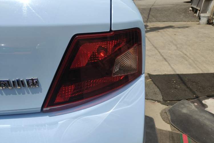 Used Dongfeng Fengon MINIEV 2022 Candy Edition Half-Sugar Right Rear Taillight