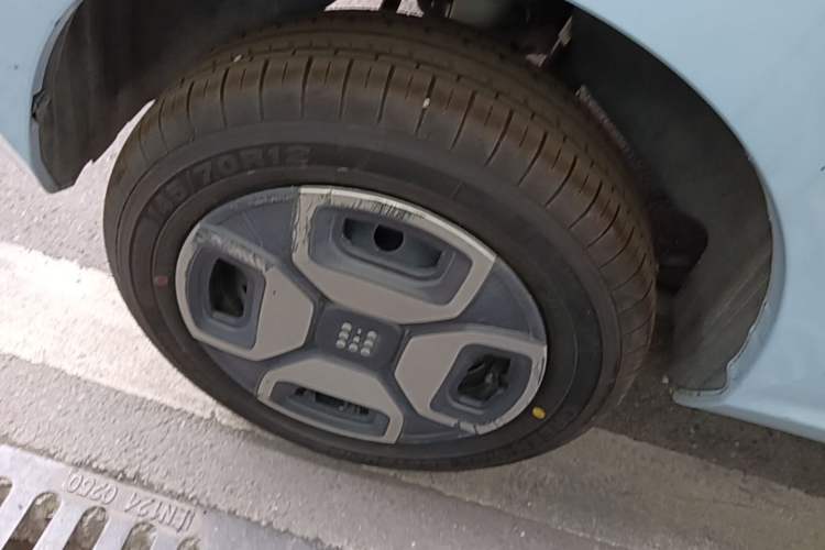 Used Dongfeng Fengon MINIEV 2022 Candy Edition Half-Sugar Right Rear Wheel Hub