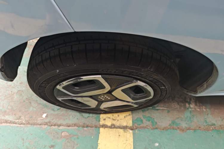 Used Dongfeng Fengon MINIEV 2022 Candy Edition Half-Sugar Right Rear Wheel Hub