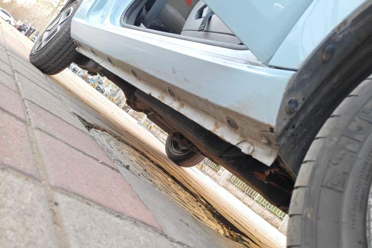 Used Dongfeng Fengon MINIEV 2022 Simple Style Comfort Version Right Side Sill