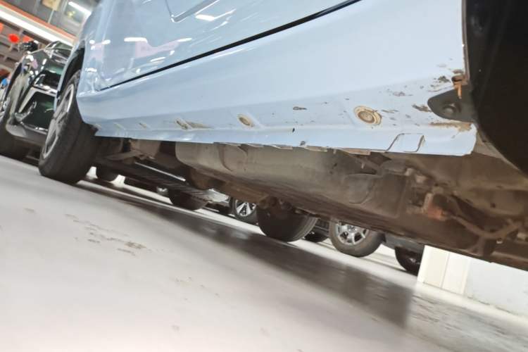 Used Dongfeng Fengon MINIEV 2022 Candy-Style Marshmallow Right Side Sill