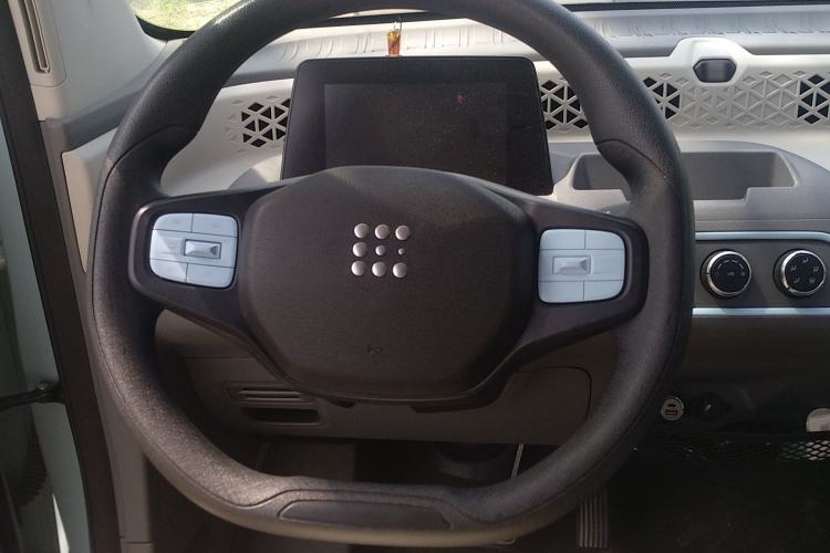 Used Dongfeng Fengon MINIEV 2022 Candy Edition Half-Sugar Steering Wheel