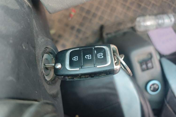 Used Dongfeng Fengon MINIEV 2022 Shishi Style Practical Version Vehicle Key