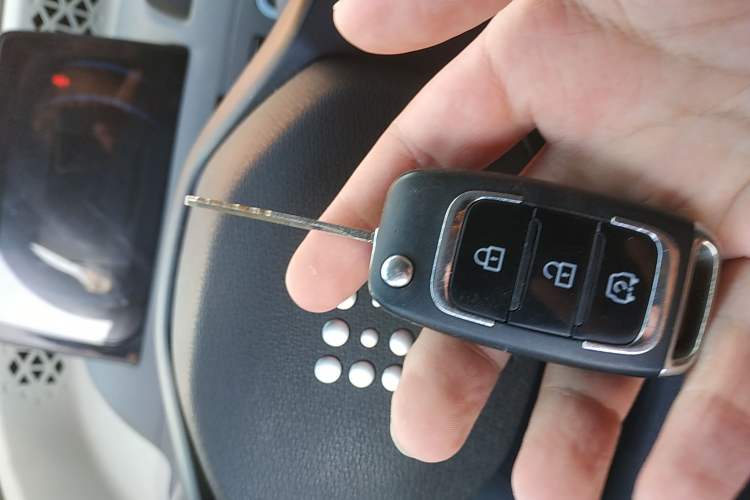 Used Dongfeng Fengon MINIEV 2022 Candy-Style Bubble Gum Vehicle Key