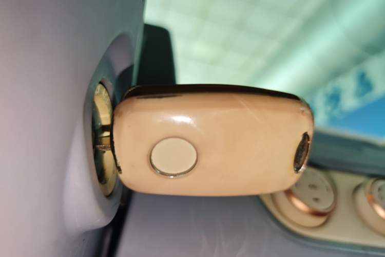 Used Dongfeng Fengon MINIEV 2022 Candy Edition Half-Sugar Vehicle Key