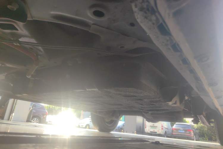 Used Dongfeng Fengon MINIEV 2022 Shishi Style Luxury Version Chassis Front Left