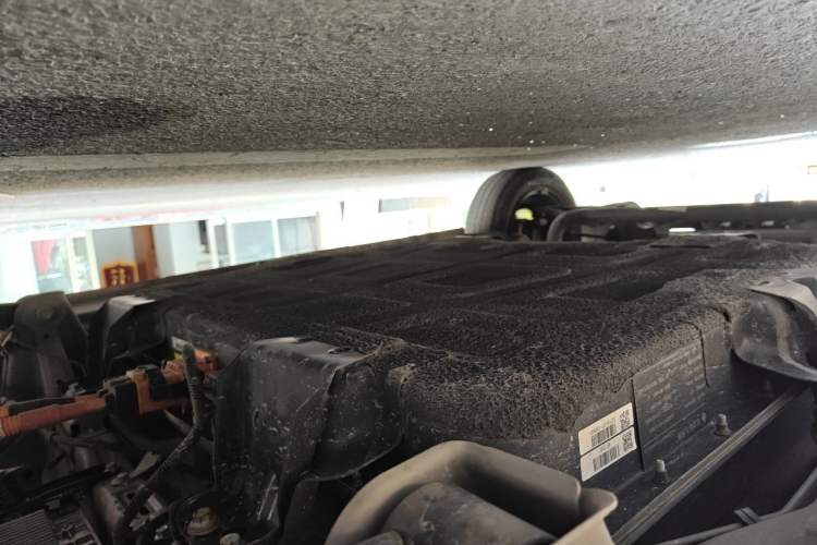 Used Dongfeng Fengon MINIEV 2022 Candy-Style Marshmallow Chassis Rear Left