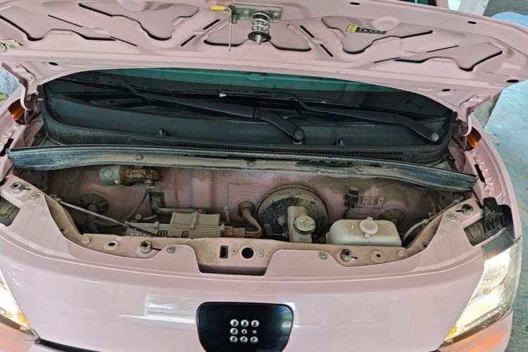 Used Dongfeng Fengon MINIEV 2022 Candy-Style Bubble Gum Engine Bay