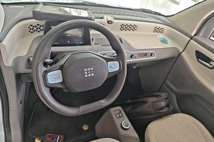 Used Dongfeng Fengon MINIEV 2022 Shishi Style Luxury Version Center Console