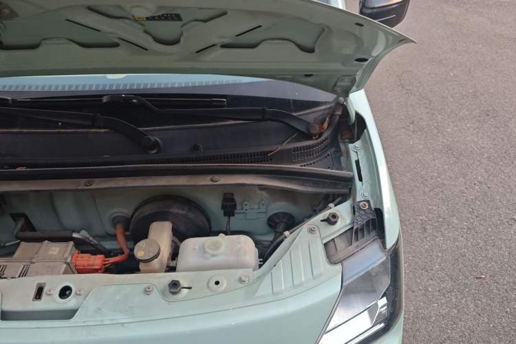 Used Dongfeng Fengon MINIEV 2022 Candy-Style Lollipop Engine Bay Left