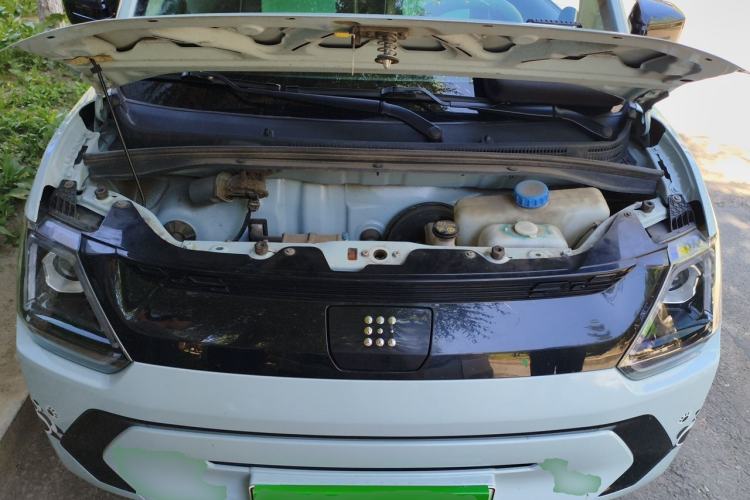 Used Dongfeng Fengon MINIEV 2022 Candy Edition Half-Sugar Engine Bay