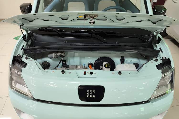 Used Dongfeng Fengon MINIEV 2022 Candy-Style Lollipop Engine Bay