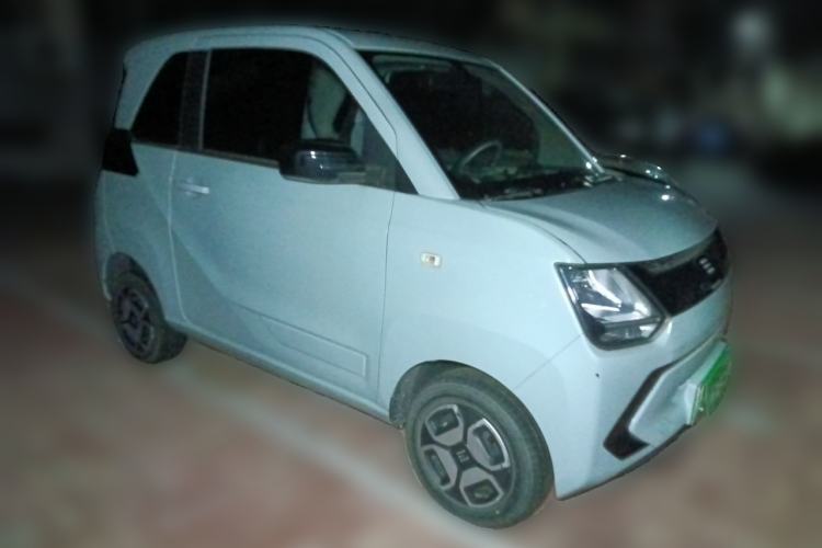 Used Dongfeng Fengon MINIEV 2022 Shishi Style Practical Version Front Right 45 Deg
