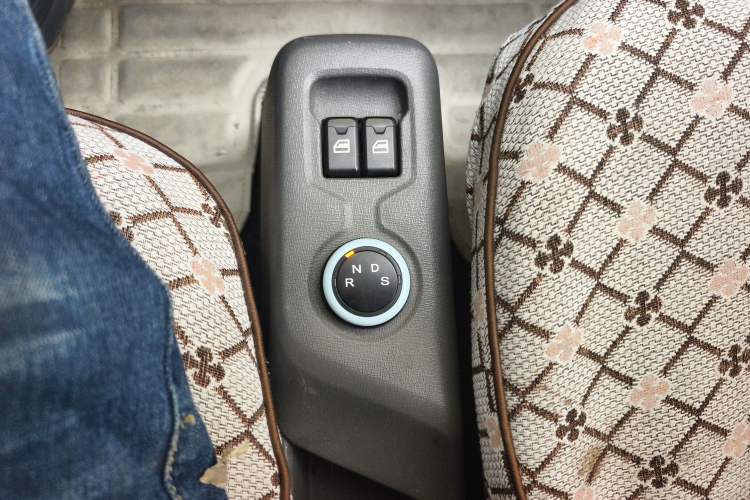 Used Dongfeng Fengon MINIEV 2022 Candy-Style Marshmallow Gear Lever