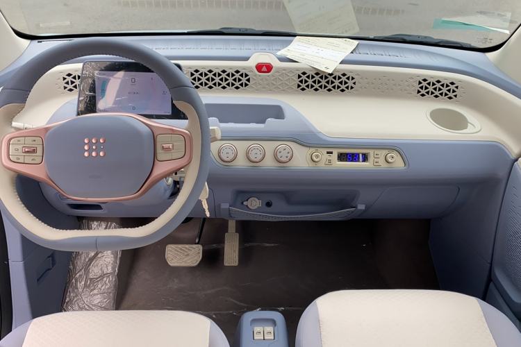 Used Dongfeng Fengon MINIEV 2022 Candy Edition Lightly Sweeted Interior 3