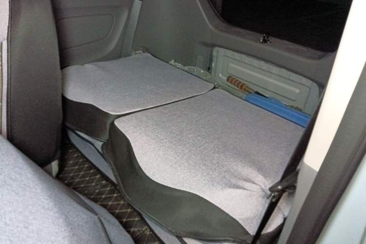 Used Dongfeng Fengon MINIEV 2022 Shishi Style Practical Version Left Rear Seat