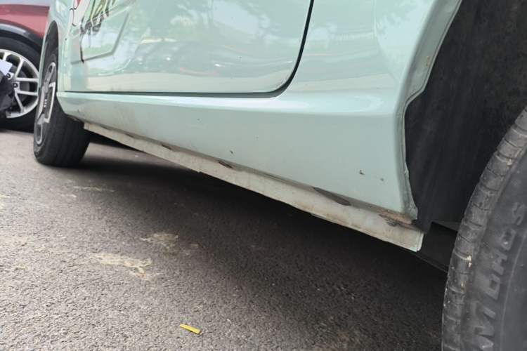 Used Dongfeng Fengon MINIEV 2022 Shishi Style Practical Version Left Side Sill