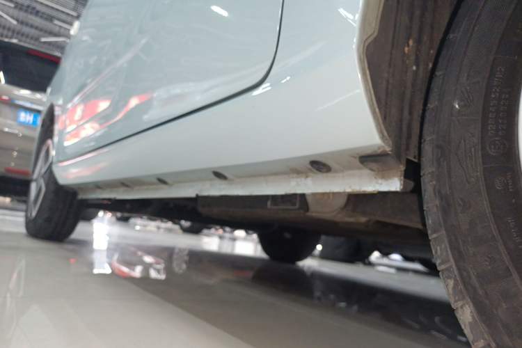 Used Dongfeng Fengon MINIEV 2022 Simple Style Comfort Version Left Side Sill