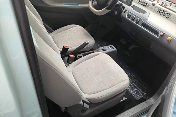 Used Dongfeng Fengon MINIEV 2022 Shishi Style Practical Version Right Front Seat