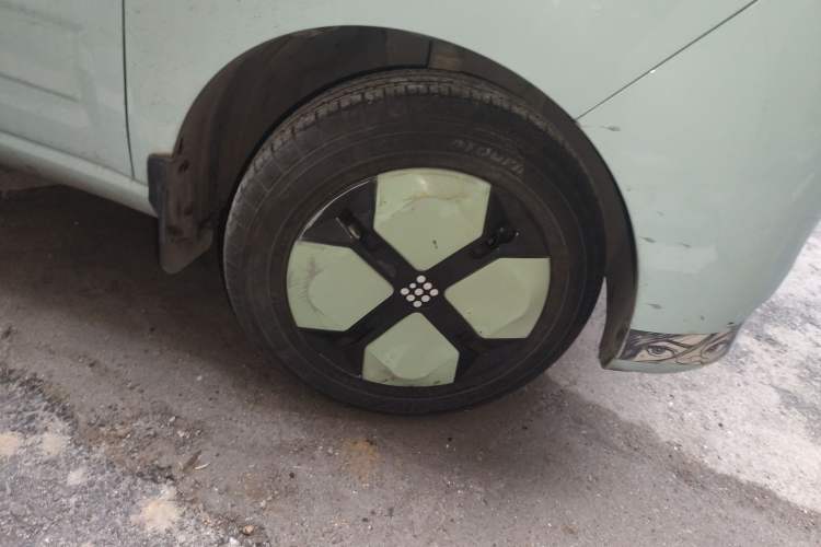 Used Dongfeng Fengon MINIEV 2022 Candy-Style Lollipop Right Front Wheel Hub