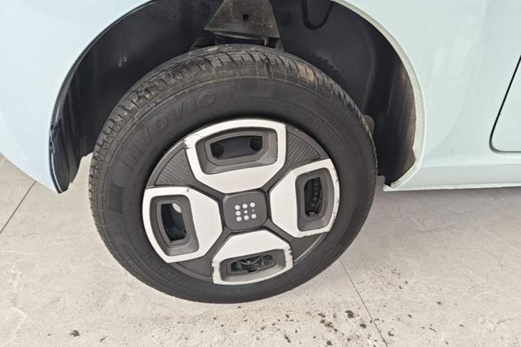 Used Dongfeng Fengon MINIEV 2022 Shishi Style Luxury Version Right Rear Wheel Hub