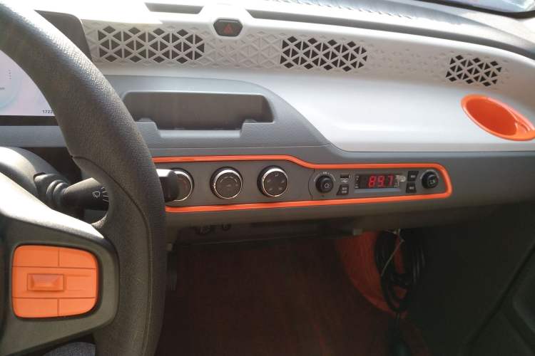 Used Dongfeng Fengon MINIEV 2022 Shishi Style Luxury Version Audio And AC Panel