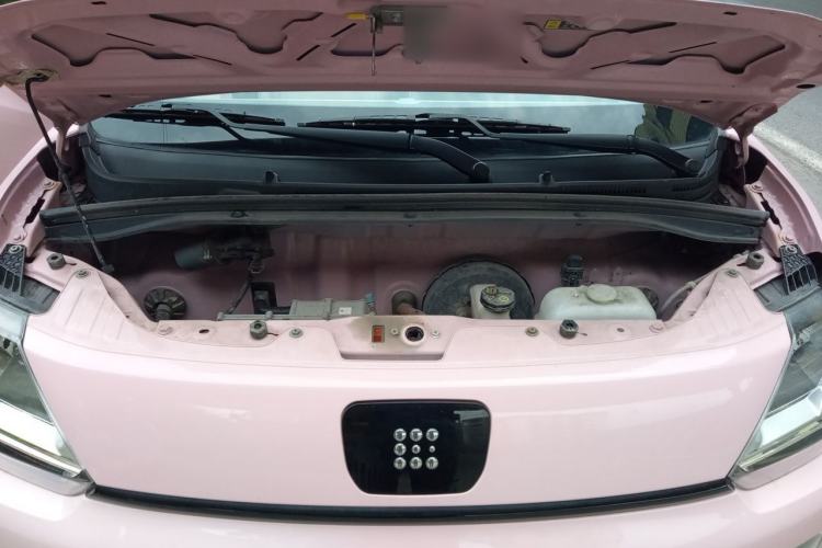 Used Dongfeng Fengon MINIEV 2022 Candy-Style Bubble Gum Engine Bay