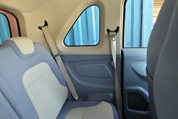 Used Dongfeng Fengon MINIEV 2022 Candy Edition Half-Sugar Interior 8