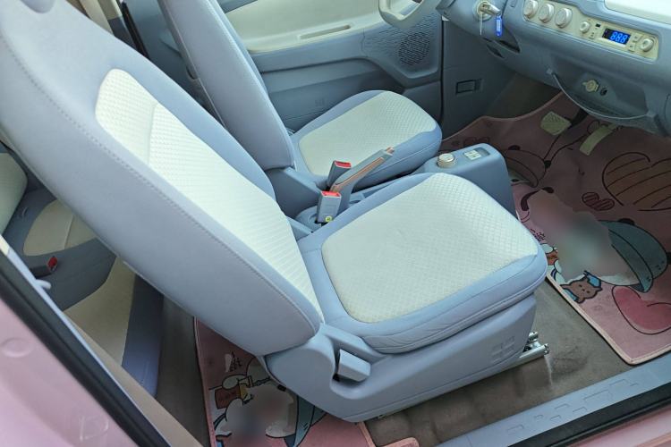 Used Dongfeng Fengon MINIEV 2022 Candy Edition Half-Sugar Right Front Seat