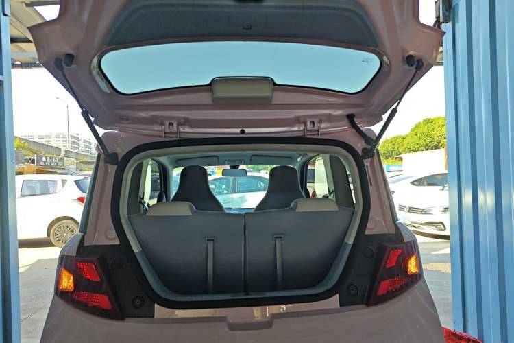 Used Dongfeng Fengon MINIEV 2022 Candy Edition Half-Sugar Trunk