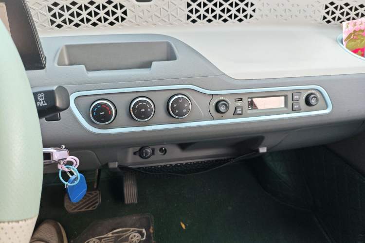 Used Dongfeng Fengon MINIEV 2022 Shishi Style Luxury Version Audio And AC Panel
