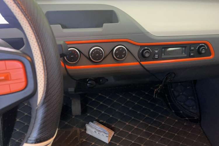 Used Dongfeng Fengon MINIEV 2022 Simple Style Comfort Version Audio And AC Panel