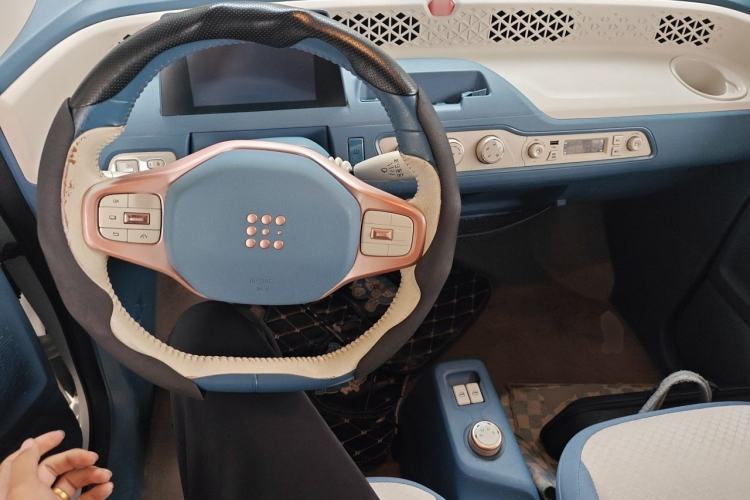 Used Dongfeng Fengon MINIEV 2022 Candy Edition Half-Sugar Center Console