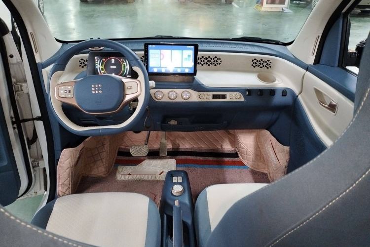 Used Dongfeng Fengon MINIEV 2022 Candy Edition Lightly Sweeted Center Console