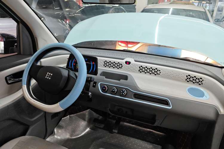 Used Dongfeng Fengon MINIEV 2022 Shishi Style Practical Version Center Console