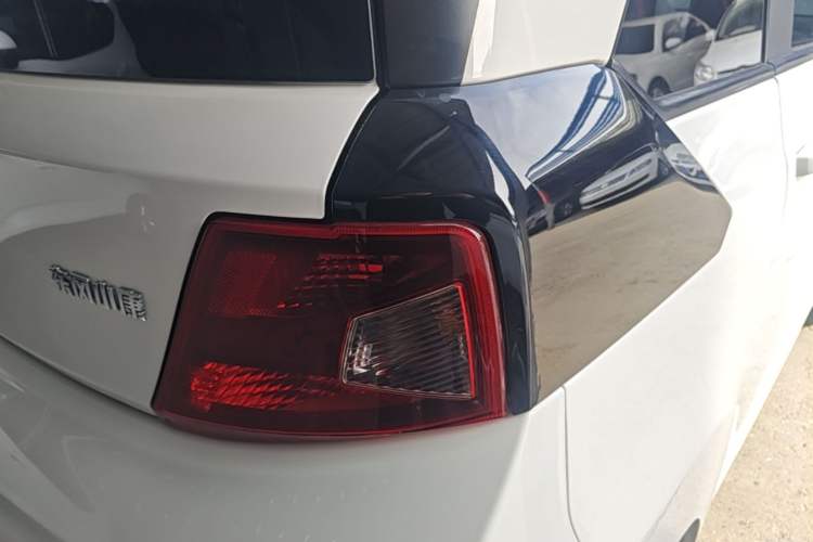 Used Dongfeng Fengon MINIEV 2022 Shishi Style Practical Version Exterior 3