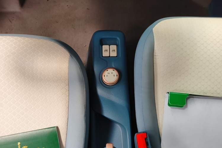 Used Dongfeng Fengon MINIEV 2022 Candy Edition Half-Sugar Gear Lever